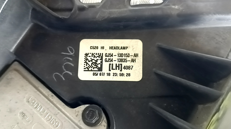 Фара передняя левая в сборе Ford Escape MK3 17-19 рест, ксенон+led, светлая