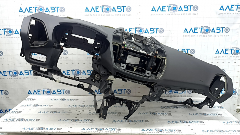 Торпедо передняя панель с AIRBAG Ford Escape MK3 17-19 рест, черная