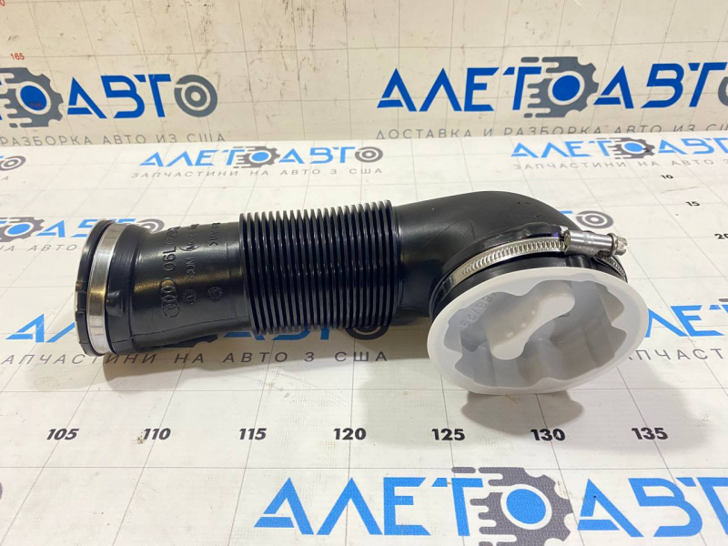 Воздуховод на впуск Audi Q5 80A 18-24 2.0T, MHEV
