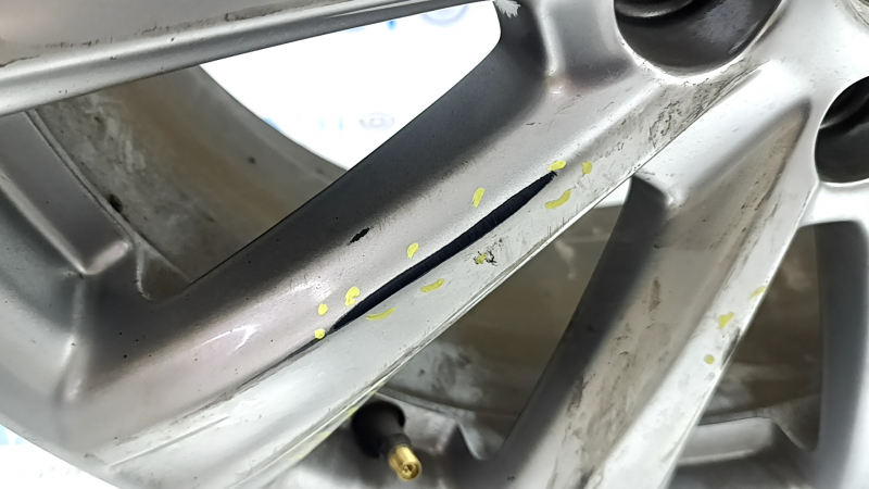 Диск колесный R18x7.5J ET 52.5 Ford Escape MK3 13-19 тип 3, бордюрка, полезла краска, под прокат