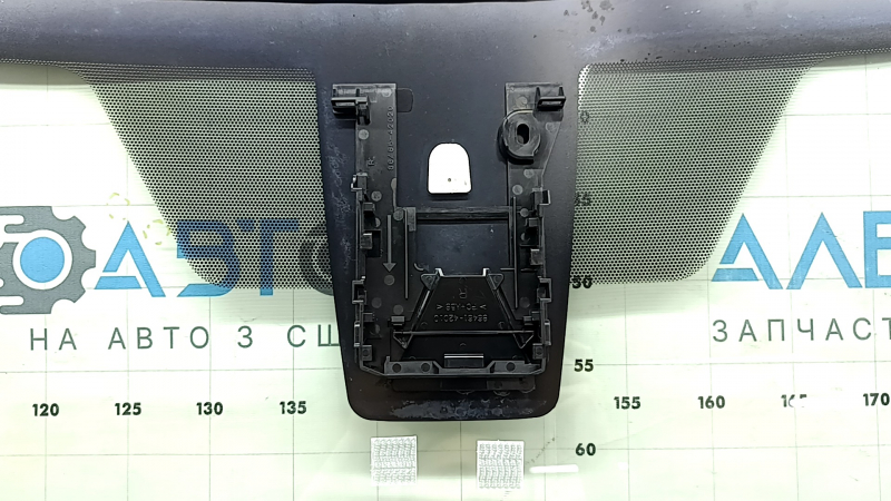 Лобовое стекло Toyota Rav4 16-18 под камеру, песок, сколы