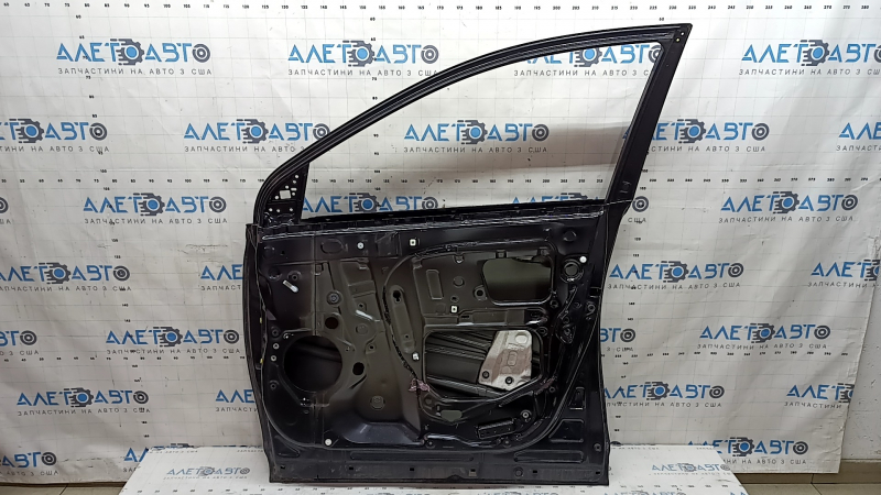 Дверь голая передняя правая Toyota Rav4 13-18 черный 209, царапины