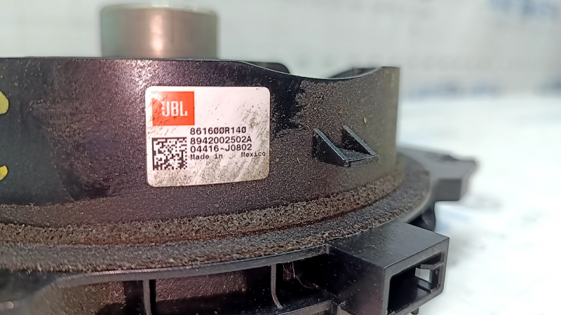 Динамик дверной задний правый Toyota Rav4 13-18 JBL