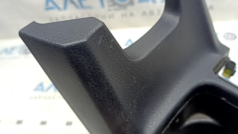 Накладка центральной консоли с подстаканниками Toyota Rav4 16-18 черная, Limited, царапины