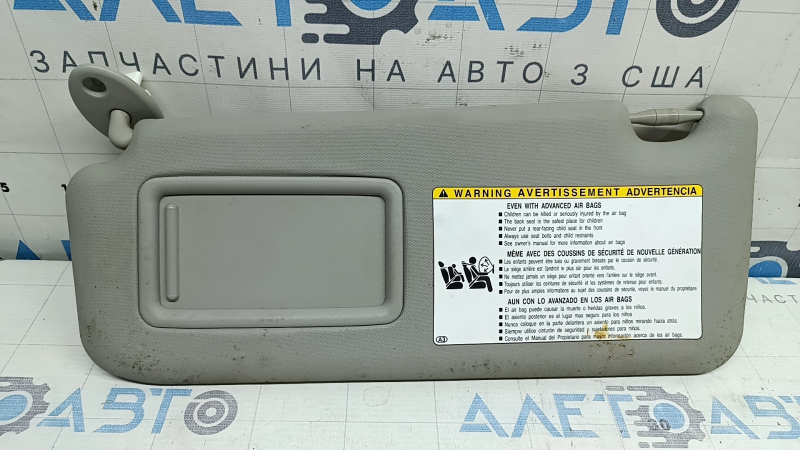 Козырек левый Toyota Rav4 16-18 серый, без крючка, под химчистку