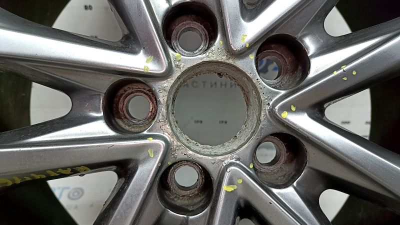 Диск колесный R18х7.5J Toyota Rav4 16-18 бордюрка, корозия, под прокат