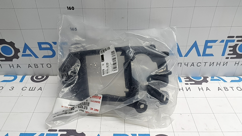 Кронштейн птф правый Lexus RX350 RX500h 23-26 Canada built, F Sport