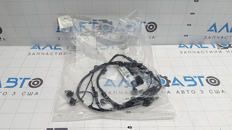 Проводка переднего бампера Mazda CX-30 21-23 под парктроники