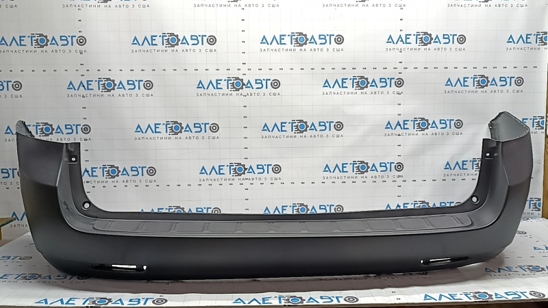 Бампер задний голый Toyota Sienna 11-20 L, LE, XLE