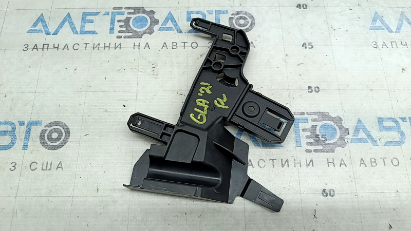 Кронштейн замка двери передней левой Mercedes H247 GLA 20-26