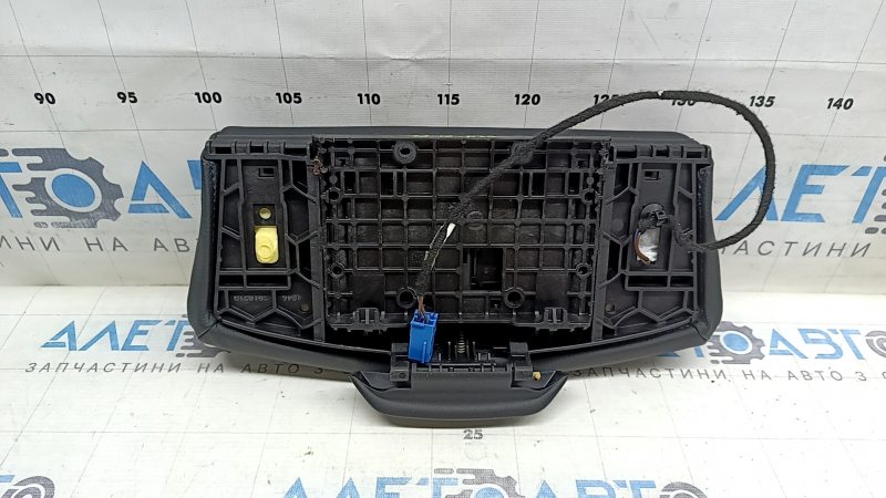 Коленный подпор водительского сиденья Mercedes H247 GLA 20-26 кожа черная, с подогревом