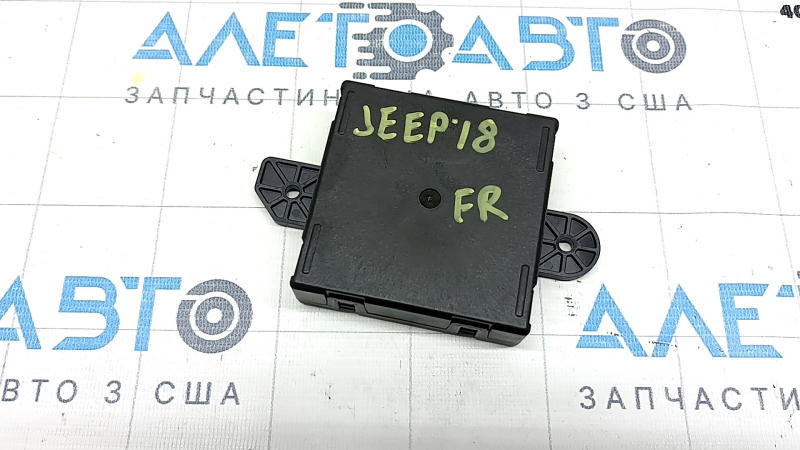 Компьютер двери передней правой Jeep Grand Cherokee WK2 11-22