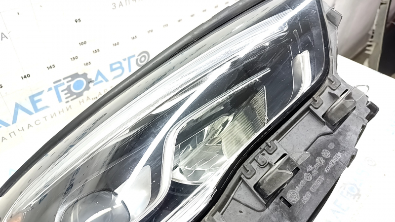 Фара передняя правая в сборе Mercedes H247 GLA 20-23 LED с уплотнителем