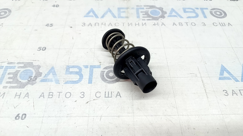 Отбойник капота центральный Mercedes H247 GLA 20-26