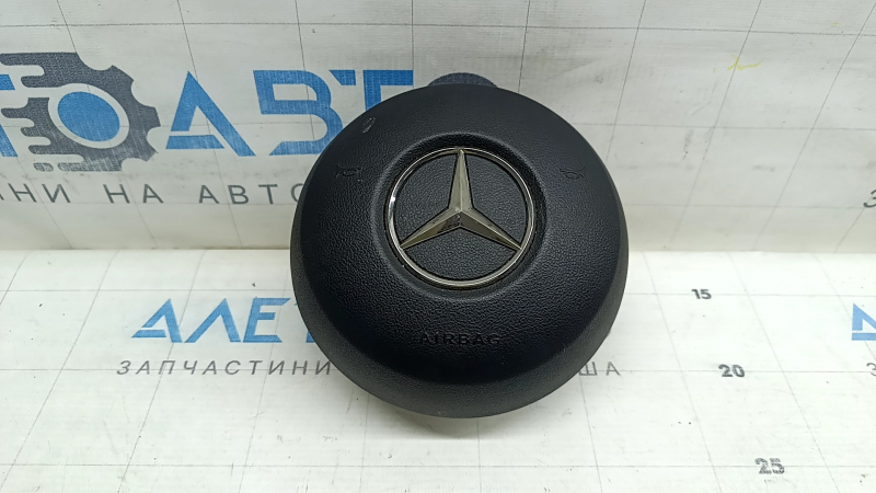 Подушка безопасности airbag в руль водительская Mercedes H247 GLA 20-23 черная, потерта