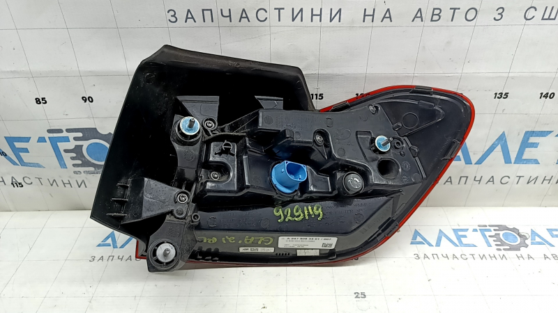 Фонарь внешний крыло левый Mercedes H247 GLA 20-23 LED, нет фрагмента стекла, треснуто стекло