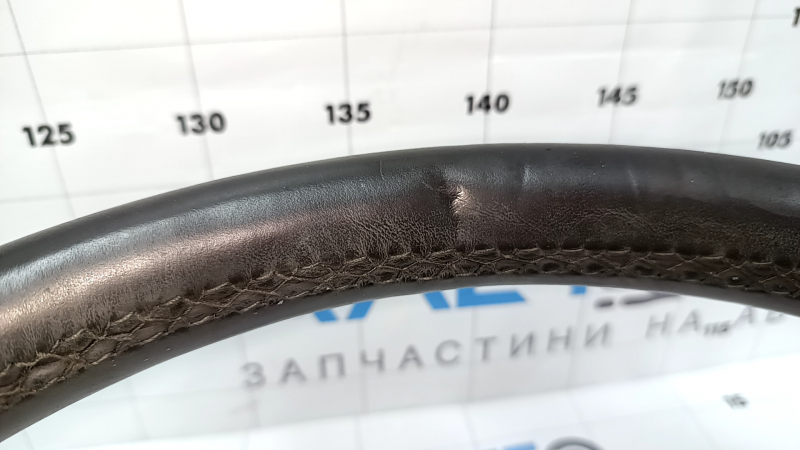Руль голый Lincoln MKX 16- кожа коричневая, без подогрева, с накладкой под дерево, царапины, тычки, примят