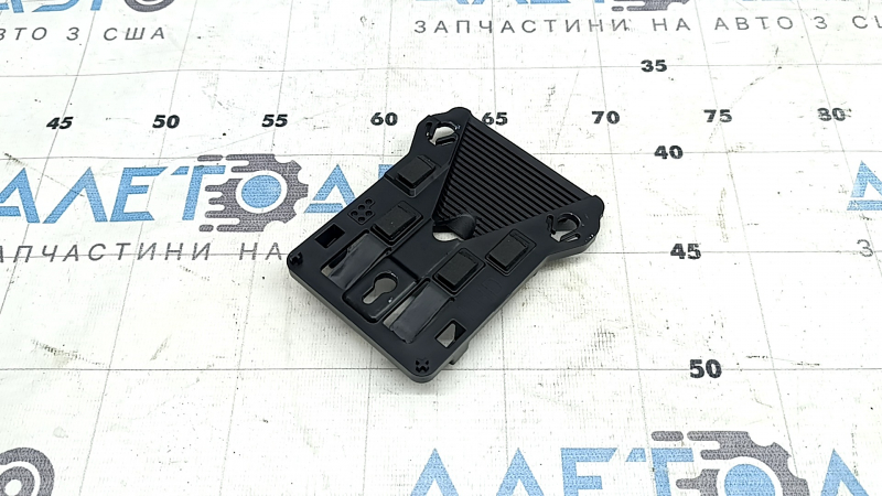Крепление камеры переднего вида Jeep Grand Cherokee WK2 16-22