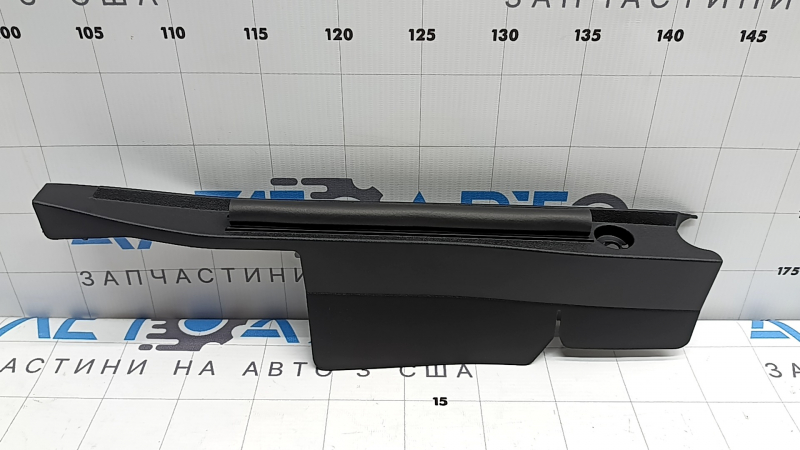 Уплотнитель крыла капот-крыло левый Toyota Rav4 19-24