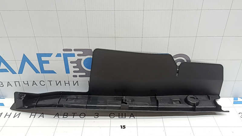 Уплотнитель крыла капот-крыло левый Toyota Rav4 19-24