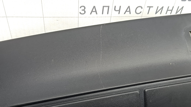 Бампер задний голый Jeep Grand Cherokee WK2 14-21 нижняя часть, под 2 трубы и фаркоп, структура, царапины