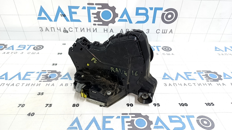 Замок двери передней левой Toyota Rav4 13-18 keyless