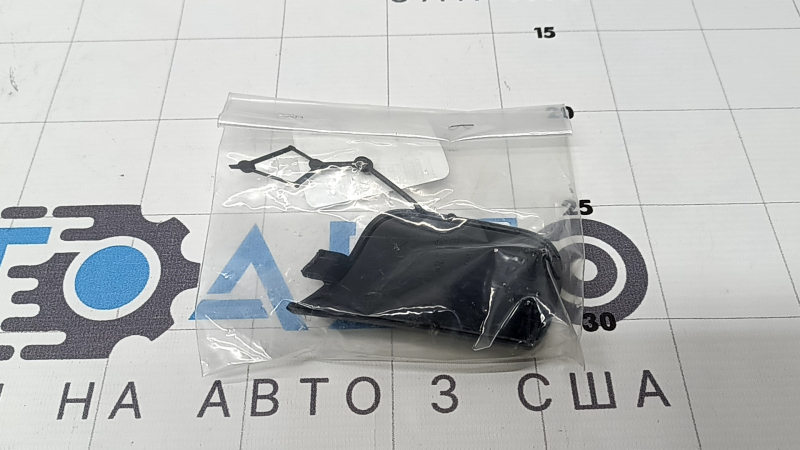 Заглушка буксировочного крюка переднего бампера VW Jetta 22-24