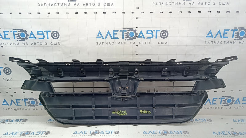 Решетка радиатора grill Honda Insight 19-22 в сборе с эмблемой, сколы, потерта
