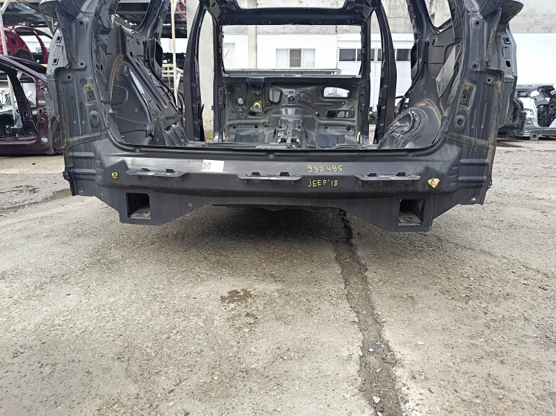 Задняя панель Jeep Grand Cherokee WK2 11-22 2 части, на кузове, графит