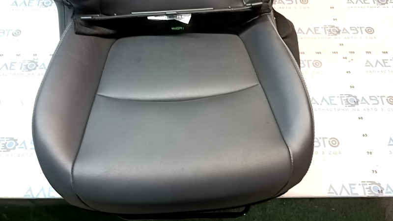 Пассажирское сидение Toyota Rav4 19-24 без airbag, механическое, кожа черная, без проводки
