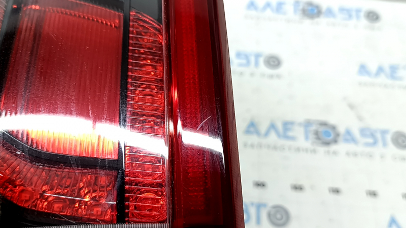 Фонарь внутренний дверь багажника левый Kia Niro 17-20 LED, царапины, скол