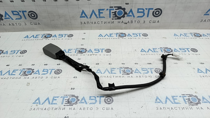 Защелка водительского ремня безопасности Toyota Camry v50 12-14 usa серая, с проводом