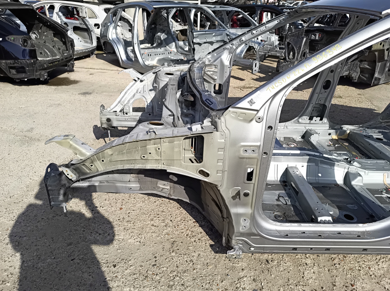 Четверть передняя левая Hyundai Tucson 22-25 1.6T HEV Korea, на кузове, серебро