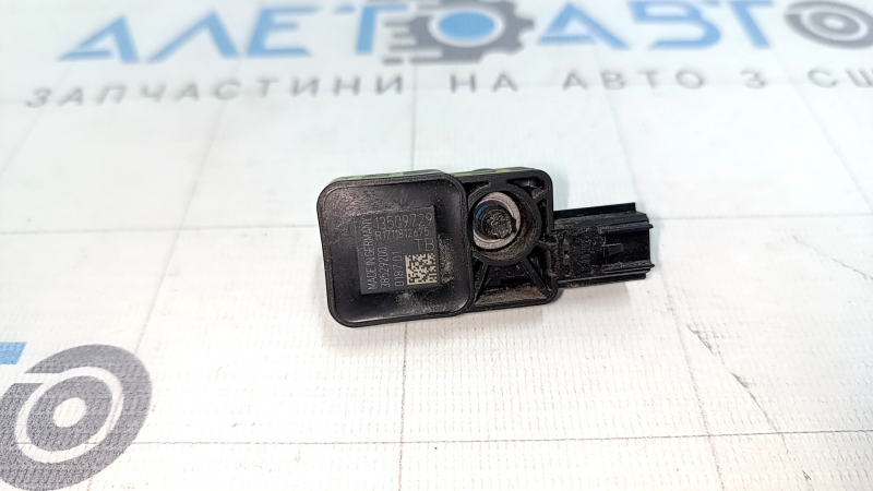 Датчик подушки безопасности передний правый Chevrolet Malibu 16-22