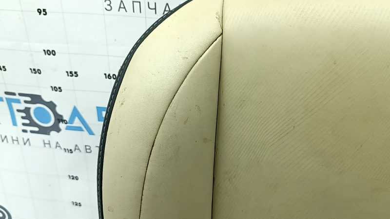 Обшивка подушки пассажирского сиденья Lexus CT200h 14-17 кожа бежевая с черным, под химчистку