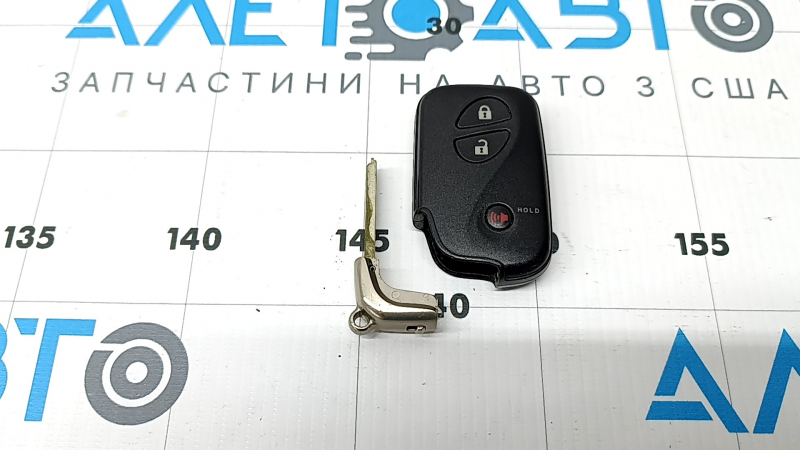 Ключ smart key Lexus CT200h 11-17 3 кнопки, тычка, потерт