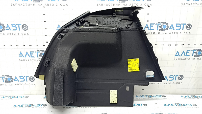 Обшивка арки правая Audi Q3 83A 19-25 черная, потерта