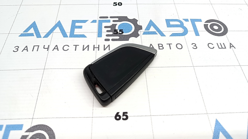 Ключ BMW X3 G01 18-21 4 кнопки, тычки, потерта эмблема, царапины
