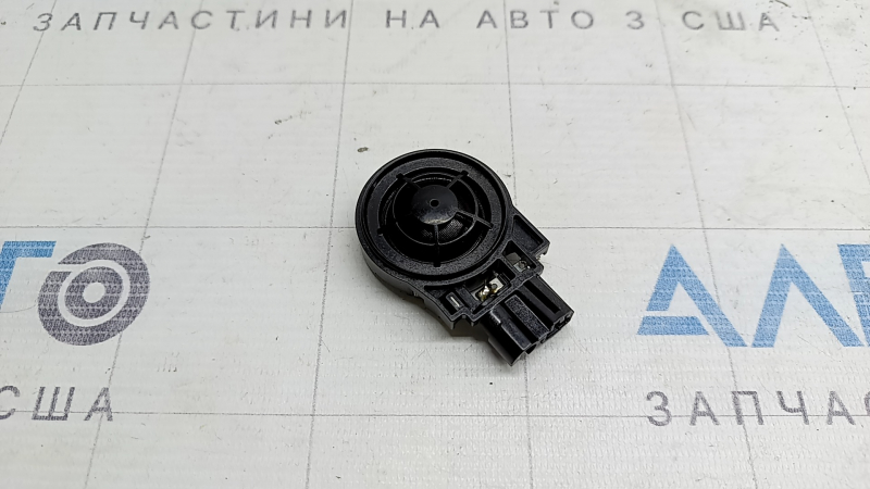 Динамик пищалка центральной стойки правый Audi Q7 16-26 Bang and Olufsen