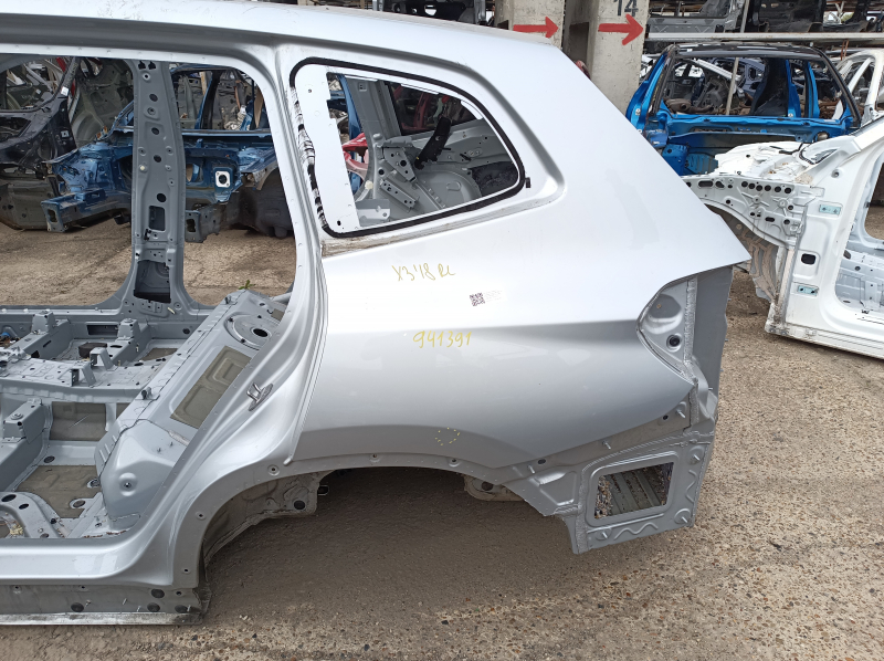 Четверть крыло задняя левая BMW X3 G01 18-24 на кузове, серебро, тычка