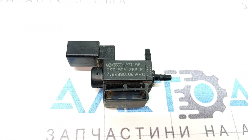 Клапан соленоид на впуске Audi Q7 16-26
