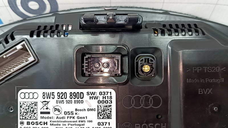 Щиток приборов Audi Q5 80A 18-19 большой дисплей под проекцию, 66к, царапины