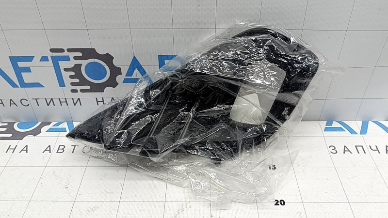 Решетка переднего бампера правая Toyota Highlander 20-26 под ПТФ