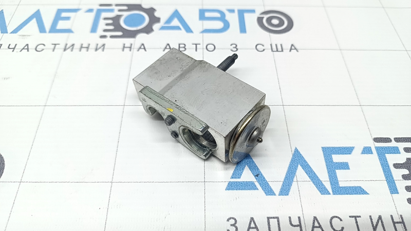 Клапан печки кондиционера Audi Q7 17-26 под R1234YF