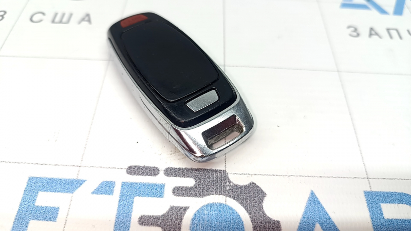 Ключ smart Audi Q7 21-26 4 кнопки, царапины, тычки, потерт