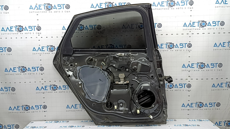 Дверь в сборе задняя левая Ford Fusion mk5 17-20 графит J7, один хром, ручка с хром, тычки