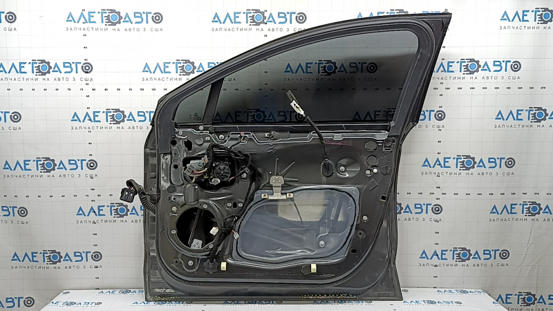 Дверь в сборе передняя правая Ford Fusion mk5 13-20 графит J7, 1 хром молдинг, ручка keyless с хром, коррозия
