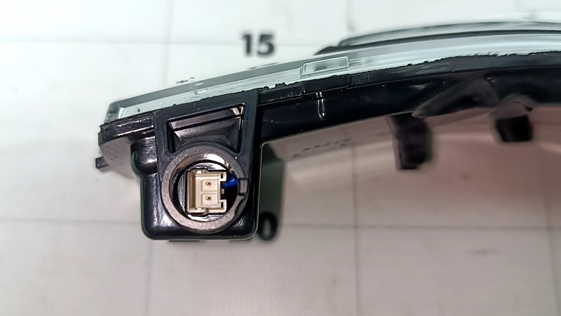 Поворотник зеркала правый Hyundai Santa FE 19-23