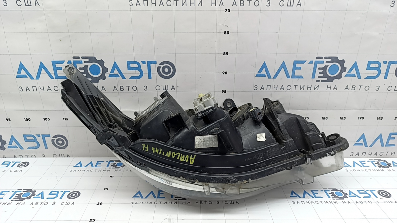 Фара передняя левая в сборе Toyota Avalon 13-16 ксенон, царапины