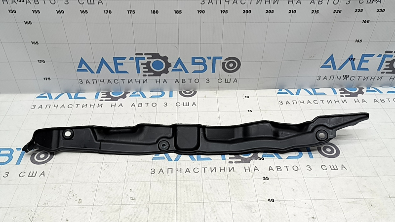 Уплотнитель крыла дверь-крыло правый Hyundai Elantra AD 17-20